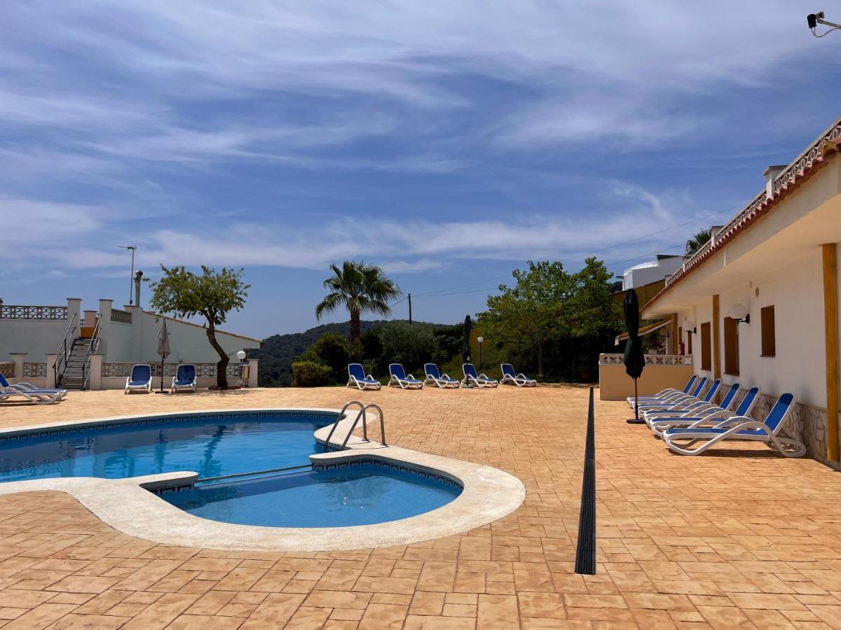 Apartamentos Famara Lloret de Mar Extérieur photo