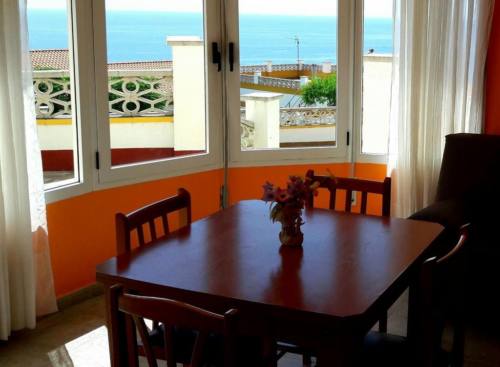 Apartamentos Famara Lloret de Mar Extérieur photo