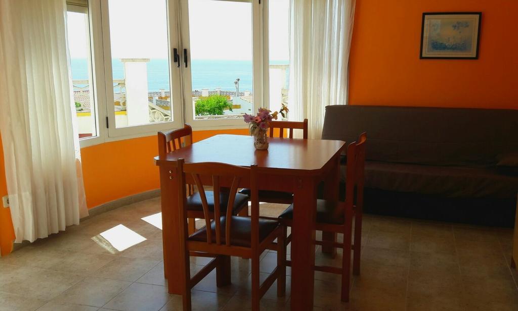 Apartamentos Famara Lloret de Mar Extérieur photo