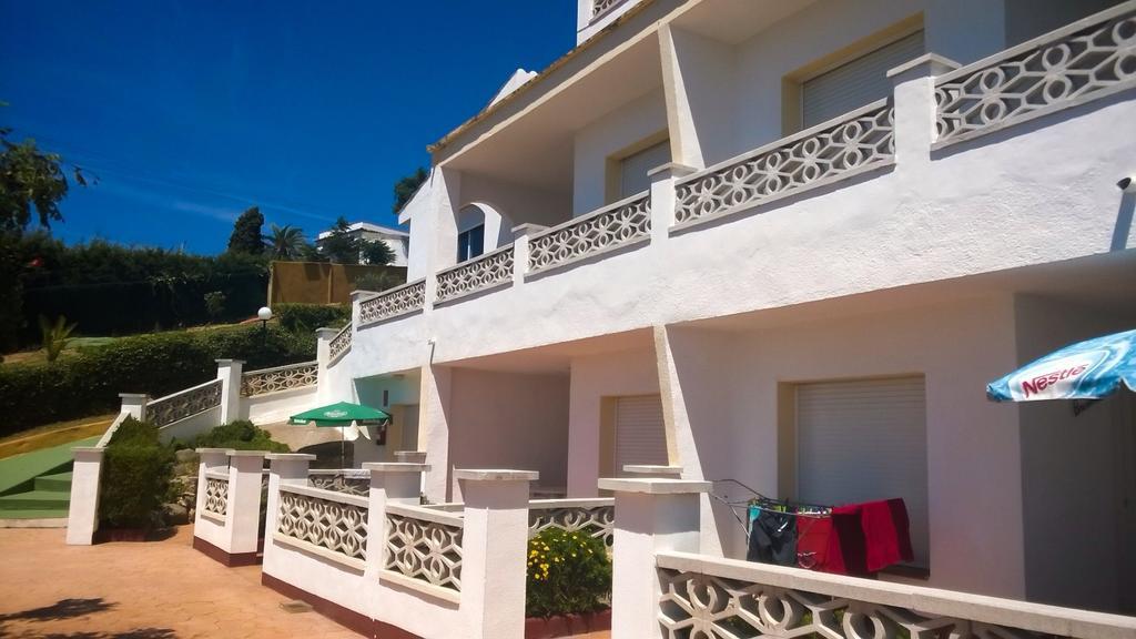Apartamentos Famara Lloret de Mar Extérieur photo